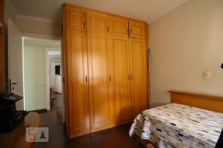 Apartamento à venda com 175m², 4 quartos e 4 vagasQuarto 2