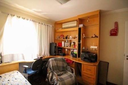 Apartamento à venda com 175m², 4 quartos e 4 vagasQuarto 2
