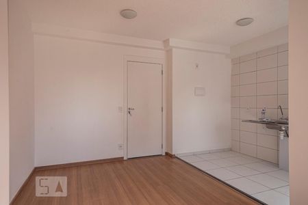 Sala de apartamento para alugar com 2 quartos, 42m² em Jardim São Savério, São Paulo