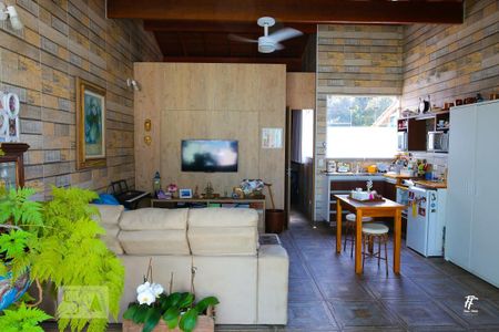 Apartamento à venda com 172m², 4 quartos e 2 vagas Apartamento à venda com 172m², 4 quartos e 2 vagasCobertura Sala