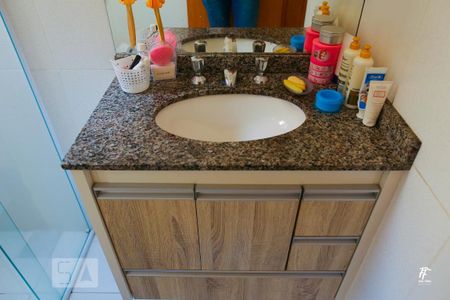 Apartamento à venda com 172m², 4 quartos e 2 vagas Apartamento à venda com 172m², 4 quartos e 2 vagasBanheiro 2