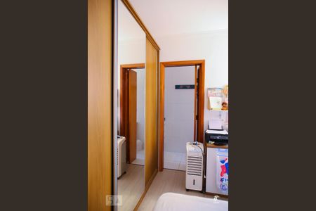 Apartamento à venda com 172m², 4 quartos e 2 vagas Apartamento à venda com 172m², 4 quartos e 2 vagasSuiteSuite