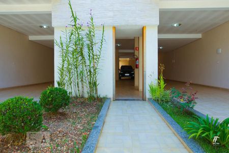 Apartamento à venda com 172m², 4 quartos e 2 vagas Apartamento à venda com 172m², 4 quartos e 2 vagasEntrada