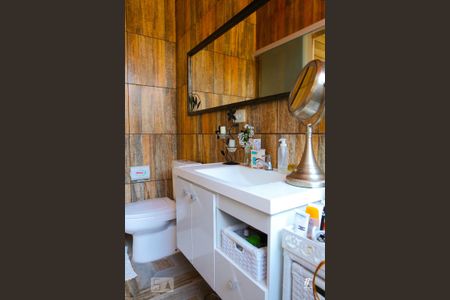 Apartamento à venda com 172m², 4 quartos e 2 vagas Apartamento à venda com 172m², 4 quartos e 2 vagasCobertura Banheiro