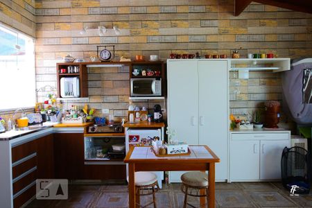 Apartamento à venda com 172m², 4 quartos e 2 vagas Apartamento à venda com 172m², 4 quartos e 2 vagasCobertura Cozinha