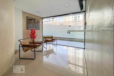 Apartamento à venda com 85m², 3 quartos e 2 vagas Apartamento à venda com 85m², 3 quartos e 2 vagasHall de Entrada