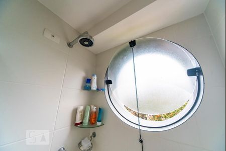 Apartamento à venda com 85m², 3 quartos e 2 vagas Apartamento à venda com 85m², 3 quartos e 2 vagasChuveiro