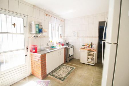 Casa à venda com 144m², 3 quartos e 2 vagas Casa à venda com 144m², 3 quartos e 2 vagasCozinha
