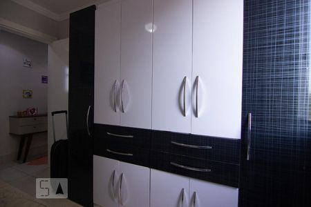 Quarto 1 de apartamento para alugar com 2 quartos, 47m² em Jardim Samambaia, Campinas