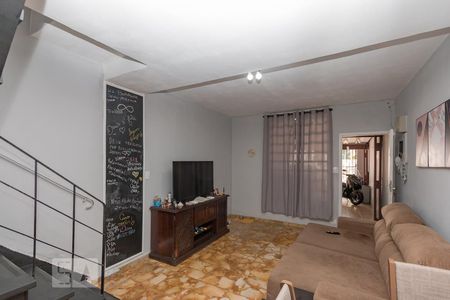 Sala de casa à venda com 3 quartos, 110m² em Vila Cordeiro, São Paulo