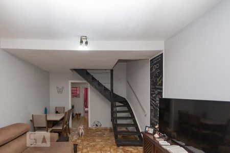 Sala de casa à venda com 3 quartos, 110m² em Vila Cordeiro, São Paulo