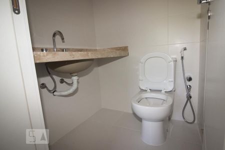 Apartamento à venda com 112m², 2 quartos e 2 vagasBanheiro da Suíte 2