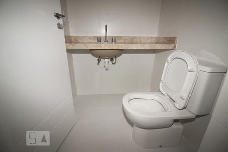 Apartamento à venda com 112m², 2 quartos e 2 vagasBanheiro da Suíte 2