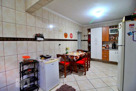 Casa à venda com 136m², 2 quartos e 2 vagasCozinha