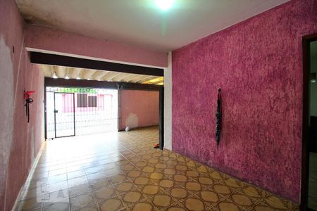 Casa à venda com 136m², 2 quartos e 2 vagasGaragem