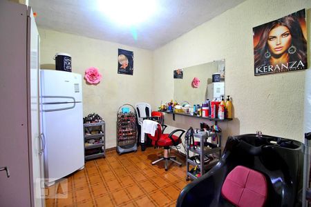 Casa à venda com 136m², 2 quartos e 2 vagasQuarto de Serviço