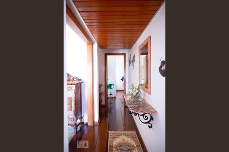Apartamento à venda com 150m², 3 quartos e 2 vagas Apartamento à venda com 150m², 3 quartos e 2 vagasCorredor