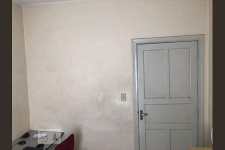 Casa à venda com 200m², 3 quartos e 1 vagaQuarto