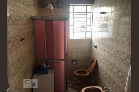 Casa à venda com 200m², 3 quartos e 1 vagaBanheiro