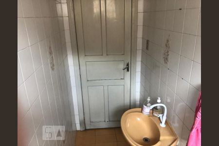Casa à venda com 200m², 3 quartos e 1 vagaBanheiro