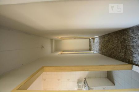 Corredor de apartamento para alugar com 3 quartos, 80m² em Irajá, Rio de Janeiro