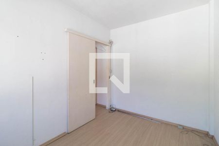 Quarto 2 de apartamento para alugar com 2 quartos, 58m² em Cristal, Porto Alegre