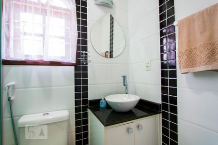 Casa à venda com 258m², 3 quartos e 7 vagas Casa à venda com 258m², 3 quartos e 7 vagasBanheiro do quarto 2