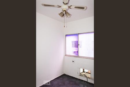 Quarto 1 de apartamento para alugar com 2 quartos, 45m² em Campo Grande, Rio de Janeiro