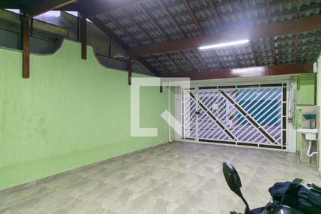 Casa à venda com 175m², 3 quartos e 3 vagas Casa à venda com 175m², 3 quartos e 3 vagasGaragem