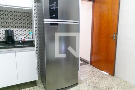 Casa à venda com 175m², 3 quartos e 3 vagas Casa à venda com 175m², 3 quartos e 3 vagasCozinha