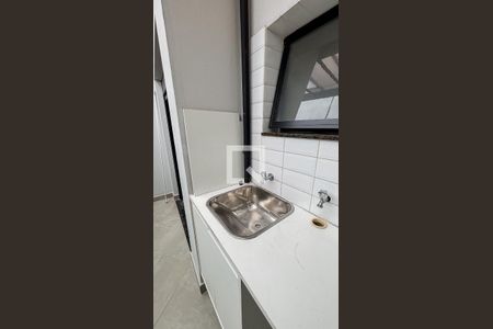 Apartamento à venda com 61m², 2 quartos e 1 vaga Apartamento à venda com 61m², 2 quartos e 1 vagaVaranda - Área de Serviço da Suíte