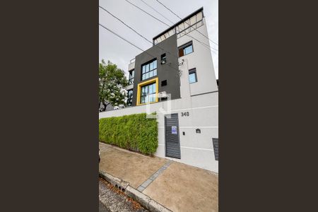 Apartamento à venda com 61m², 2 quartos e 1 vaga Apartamento à venda com 61m², 2 quartos e 1 vagaFachada
