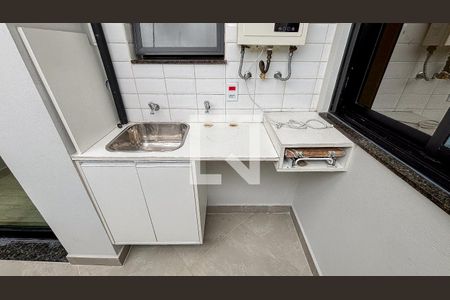 Apartamento à venda com 61m², 2 quartos e 1 vaga Apartamento à venda com 61m², 2 quartos e 1 vagaVaranda - Área de Serviço da Suíte