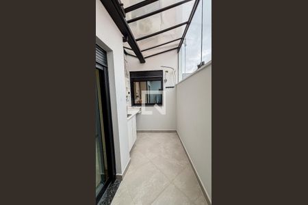 Apartamento à venda com 61m², 2 quartos e 1 vaga Apartamento à venda com 61m², 2 quartos e 1 vagaVaranda - Área de Serviço da Suíte