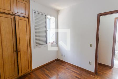 Quarto 1 de apartamento à venda com 3 quartos, 115m² em Santo Antônio, Belo Horizonte