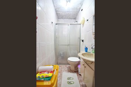 Casa à venda com 195m², 2 quartos e 1 vagaBanheiro Social