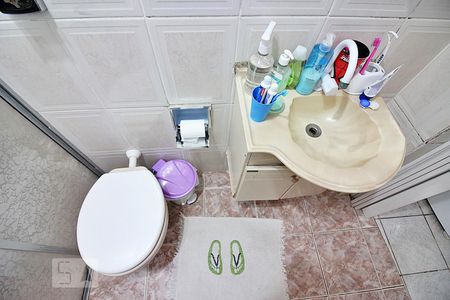 Casa à venda com 195m², 2 quartos e 1 vagaBanheiro Social