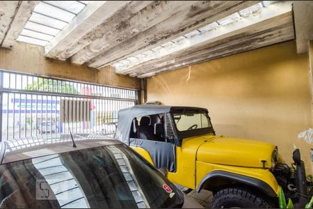 Casa à venda com 215m², 3 quartos e 2 vagas Casa à venda com 215m², 3 quartos e 2 vagasGaragem