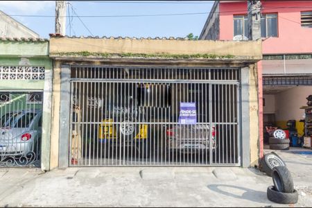 Casa à venda com 215m², 3 quartos e 2 vagas Casa à venda com 215m², 3 quartos e 2 vagasVista