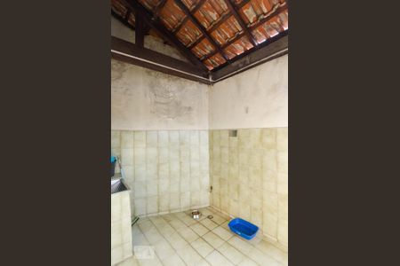 Casa à venda com 215m², 3 quartos e 2 vagas Casa à venda com 215m², 3 quartos e 2 vagasÁrea de serviço 2