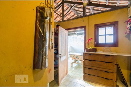 Casa à venda com 215m², 3 quartos e 2 vagas Casa à venda com 215m², 3 quartos e 2 vagasQuarto de serviço