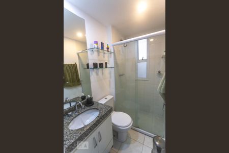 Apartamento à venda com 68m², 3 quartos e 2 vagasBanheiro