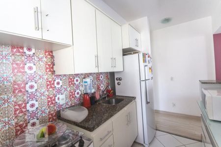 Apartamento à venda com 68m², 3 quartos e 2 vagasCozinha