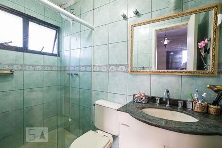 Apartamento à venda com 98m², 3 quartos e 2 vagas Apartamento à venda com 98m², 3 quartos e 2 vagasBanheiro da Suíte