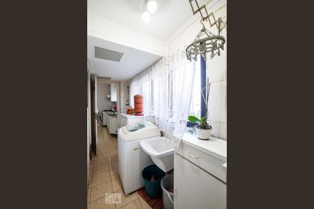 Apartamento à venda com 98m², 3 quartos e 2 vagas Apartamento à venda com 98m², 3 quartos e 2 vagasLavanderia