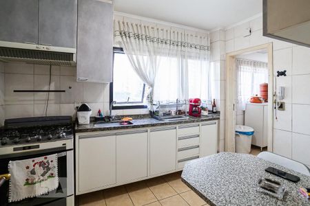 Apartamento à venda com 98m², 3 quartos e 2 vagas Apartamento à venda com 98m², 3 quartos e 2 vagasCozinha