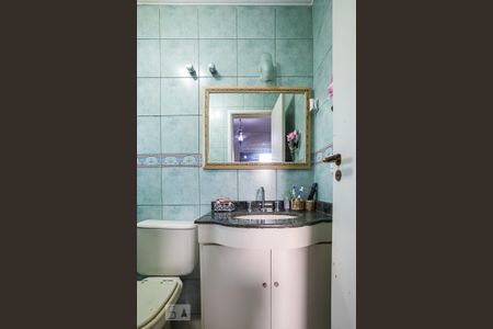 Apartamento à venda com 98m², 3 quartos e 2 vagas Apartamento à venda com 98m², 3 quartos e 2 vagasBanheiro da Suíte