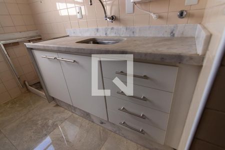 Apartamento à venda com 65m², 2 quartos e 1 vagaCozinha - Armários