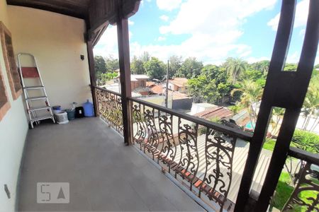 Casa à venda com 750m², 5 quartos e 8 vagas Casa à venda com 750m², 5 quartos e 8 vagasVaranda quarto 1 - casa anexa