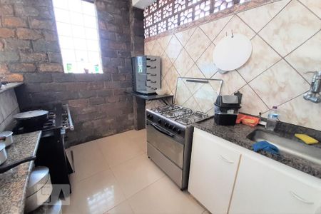 Casa à venda com 750m², 5 quartos e 8 vagas Casa à venda com 750m², 5 quartos e 8 vagasÁrea Gourmet